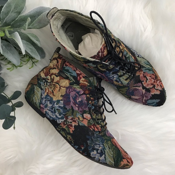 Vans Shoes - Luxe by Vans Floral Wallpaper Leather Bootie